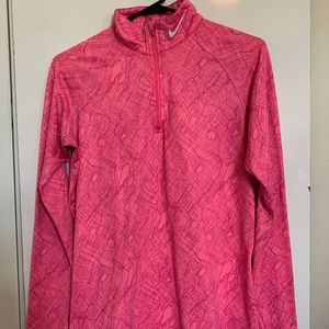 NIKE DRI-FIT 1/4 zip fitted top